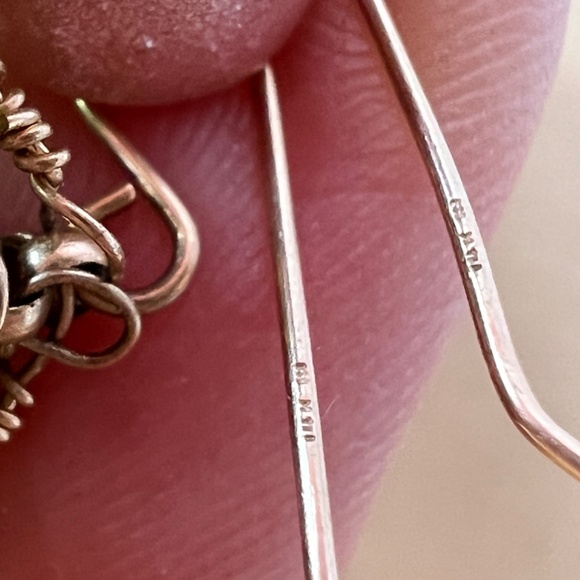 VINTAGE SOLID 14K GOLD FACETED MULTI PERIDOT CLUSTER BUNCH DANGLE DROP EARRINGS - Picture 7 of 16